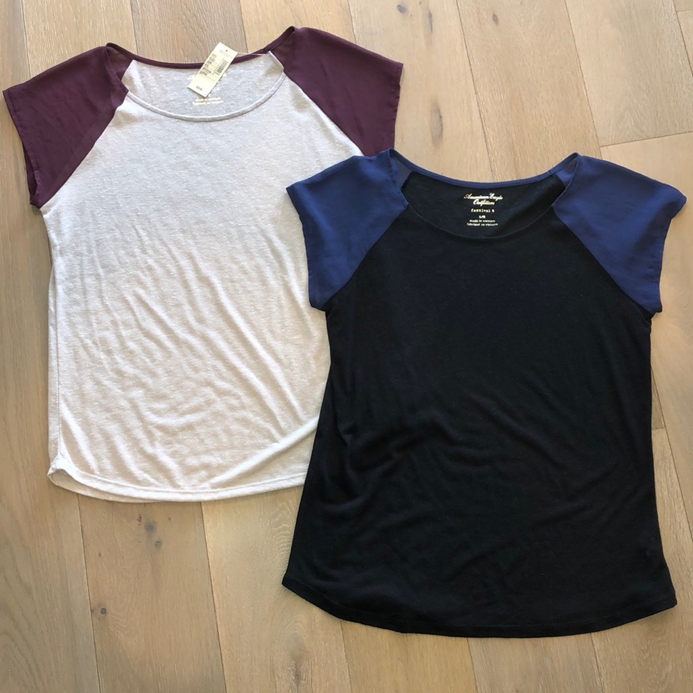 American Eagle short sleeve festival Tees.
